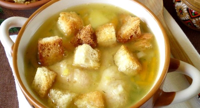 Вегетарианский гороховый суп в мультиварке