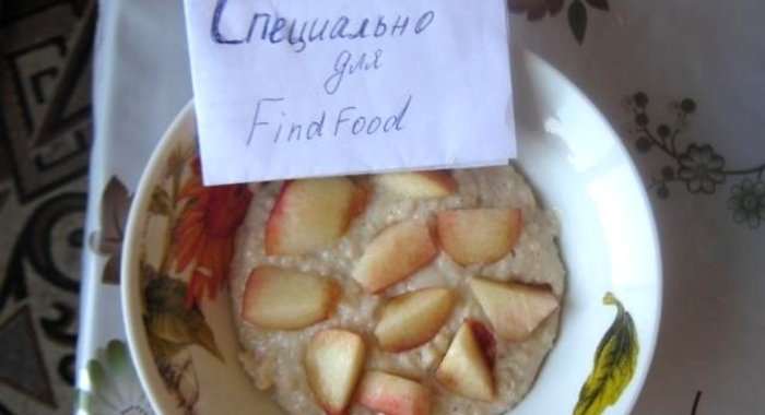 Овсяная каша с инжирным персиком