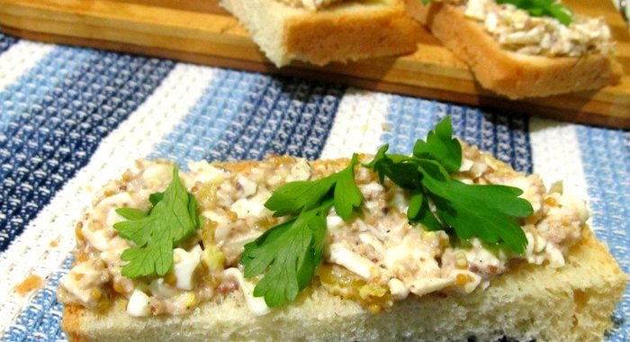 Бутерброд с яйцом