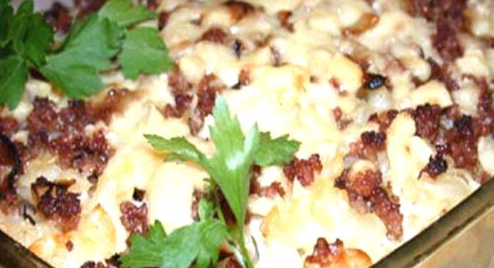 Запеканка из макарон c мясным фаршем и овощами