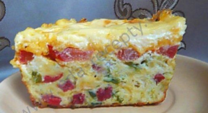 Кабачковый пирог с колбасой и кабачками