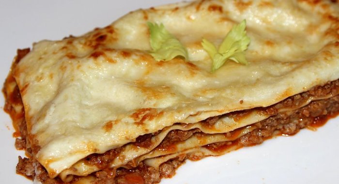 Лазанья с рагу по‑болонски классическая