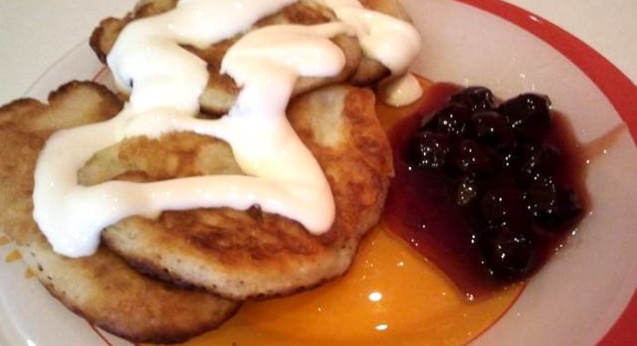 Оладьи на сметане и кефире