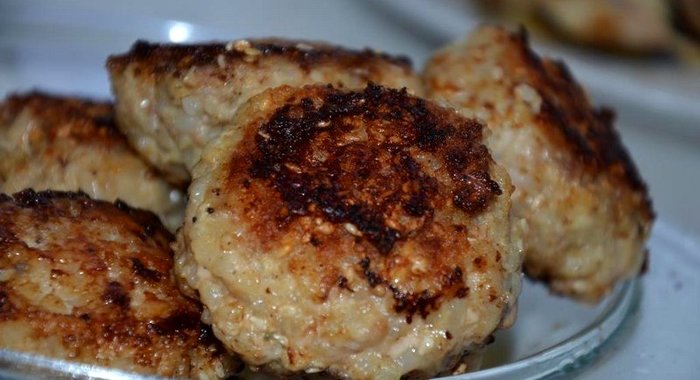 Тефтели в кунжуте