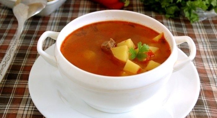 Гуляш-левеш