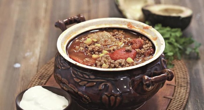 Рагу из индейки с чили и кукурузой