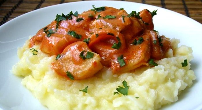 Гуляш из индейки в мультиварке