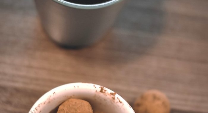 Кокосовые конфеты с финиками