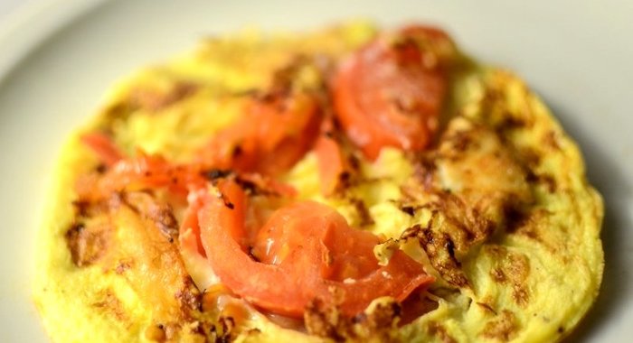 Омлет с козьим сыром