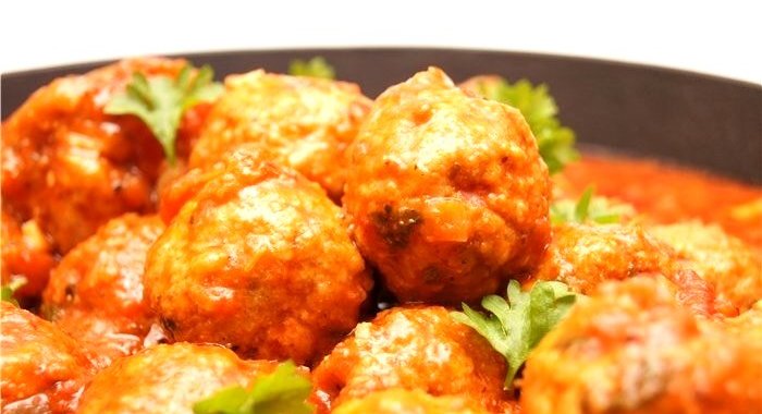 Мясные тефтели в соусе