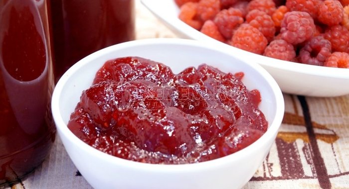 Малиновый джем без косточек