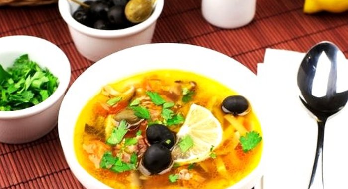 Грибная солянка в мультиварке Редмонд