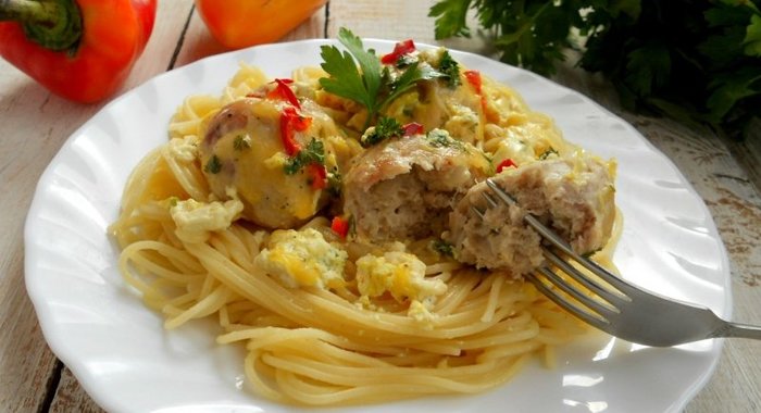 Тефтели в сливочном соусе