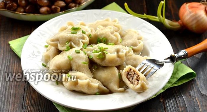 Вареники с курицей и фасолью