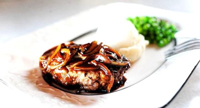 Говяжьи котлеты с луком