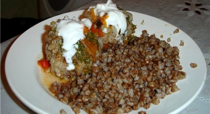 Фрикадельки с рисом в мультиварке