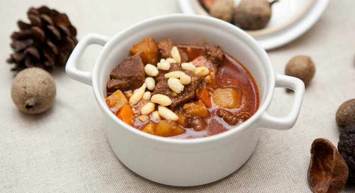 Гуляш по-мадьярски с чипетками