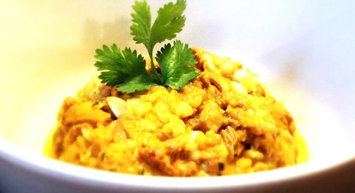 Каша из кускуса с лисичками, тыквой и кедровыми орешками