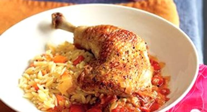 Острая курица с пловом орзо