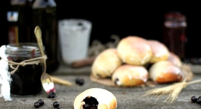 Пирожки со смородиной