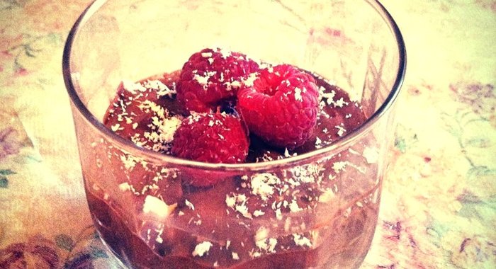 Шоколадный мусс с миндалем