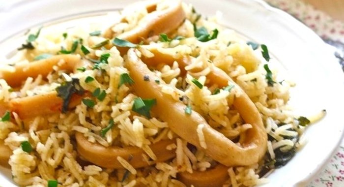 Плов с кальмарами