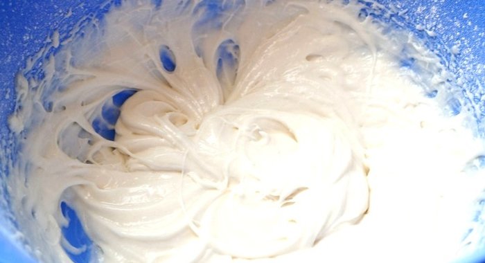 Крем из взбитых сливок