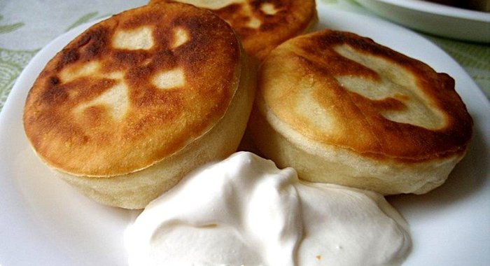 Пирожки с сыром и яйцом