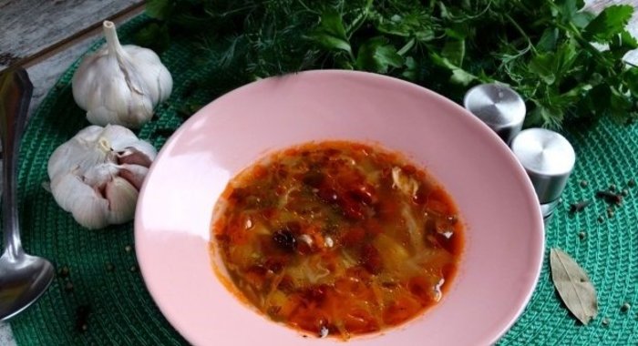 Щи с консервированной фасолью