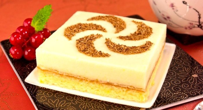 Бисквитное пирожное с апельсиновым суфле