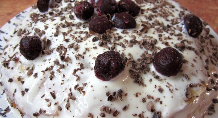 Блинный торт с вишней