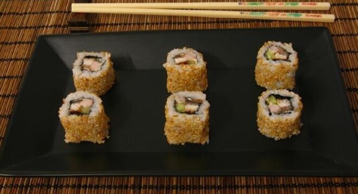 Саимаки (роллы «наизнанку»)