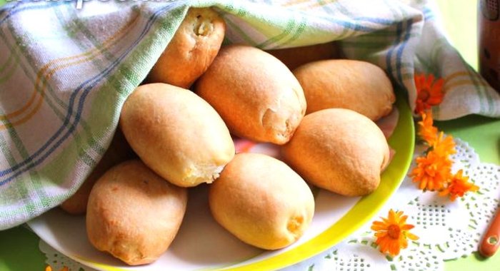 Пирожки скорые с творогом печёные
