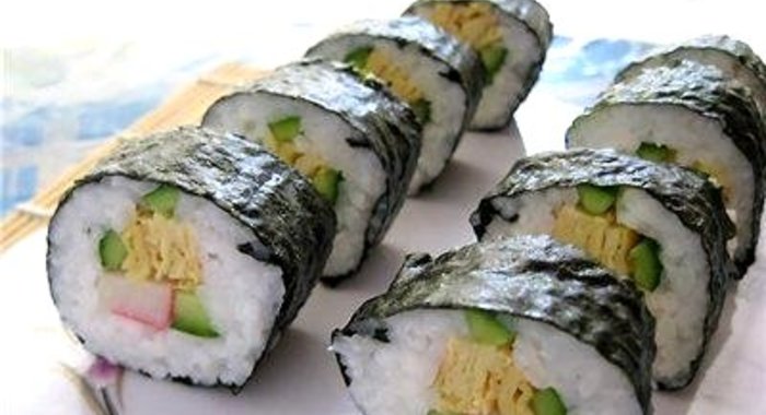 Роллы с японским омлетом Тамаго-яки