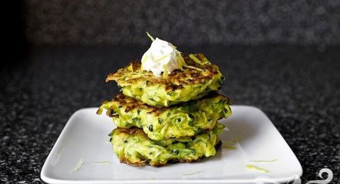 Оладьи из цуккини с лимоном