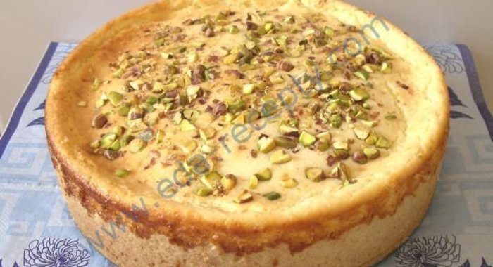 Творожное пирожное из печенья с курагой и черносливом