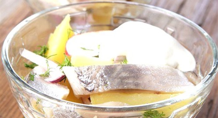 Картофельный салат с сельдью