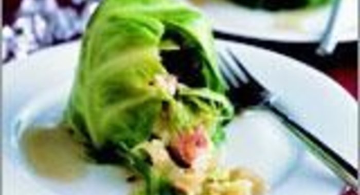 Голубцы из савойской капусты с беконом