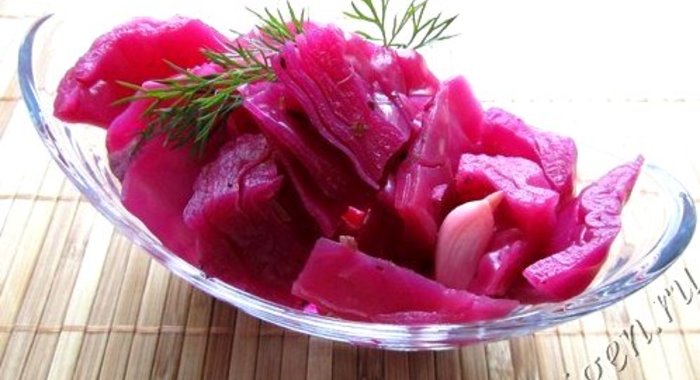 Маринованная капуста со свеклой