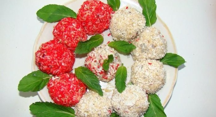 Конфеты из сухого молока и сухофруктов