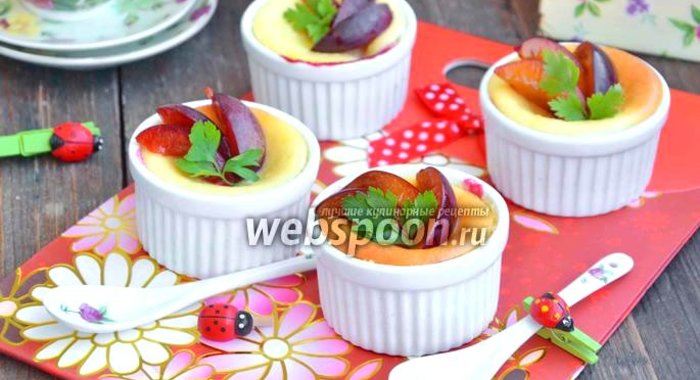 Творожное суфле с алычой