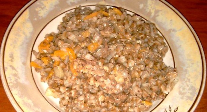 Гречка с тушенкой