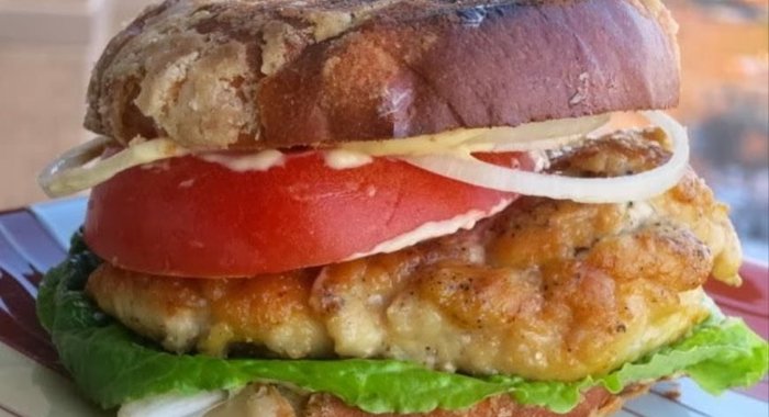 Десерт Хлеб из вяленых и свежих груш с сыром Рокфор