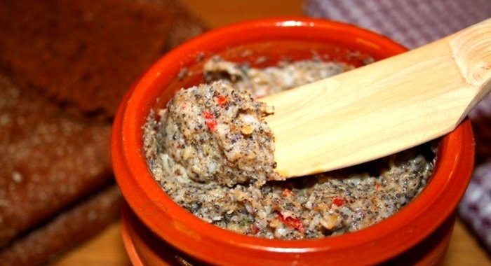 Паштет из сала с чесноком