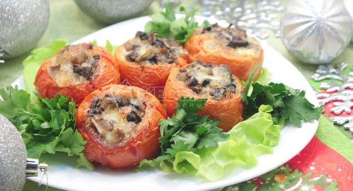 Слоеные пирожные с муссом из белого шоколада