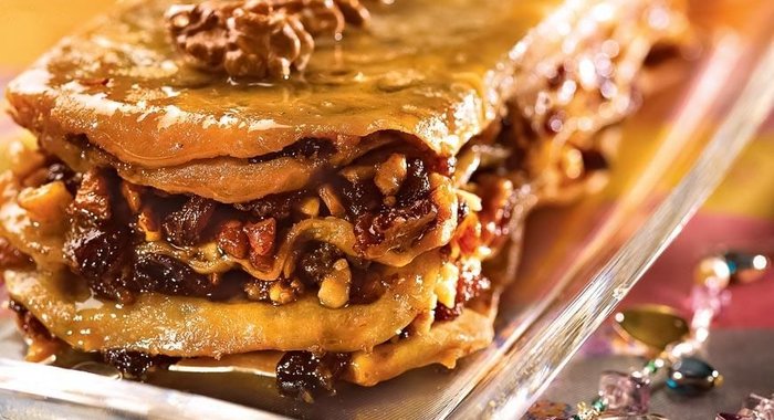Восточное пирожное с грецкими орехами