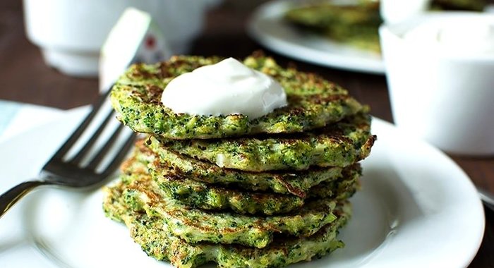 Оладьи из брокколи в духовке