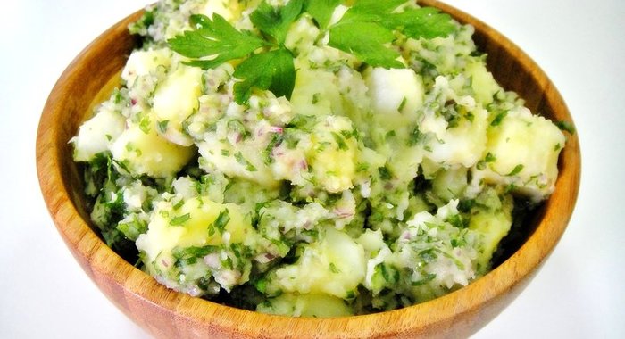 Картофельный салат с луком