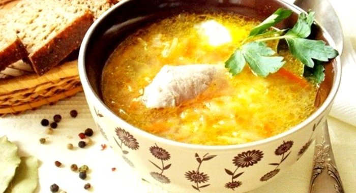 Щи из квашеной капусты с индейкой