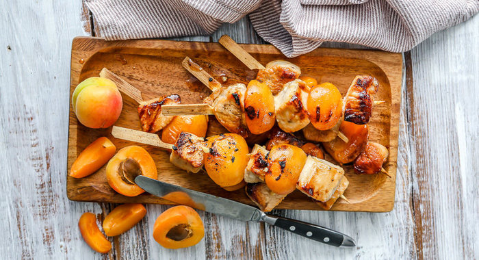 Шашлык из индейки с абрикосами